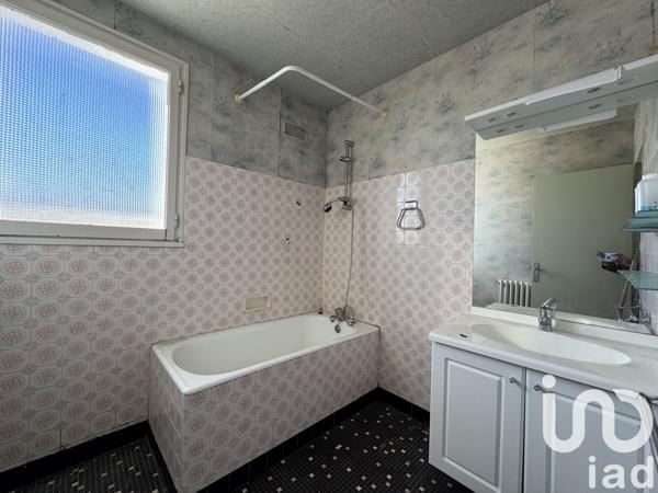 Immeuble à vendre 2 228 m² Le Dorat