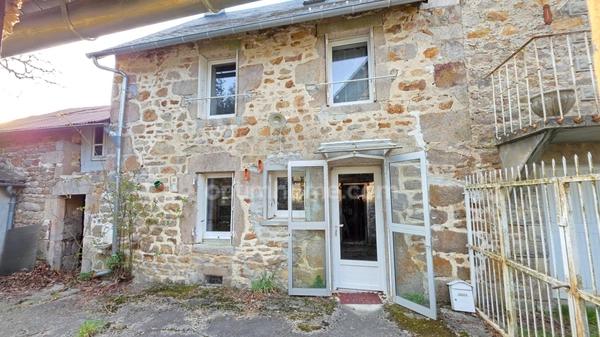 JOLIE PETITE MAISON EN PIERRE DANS L'UN DES PLUS BEAUX COIN DU PLATEAU DE MILLEVACHES