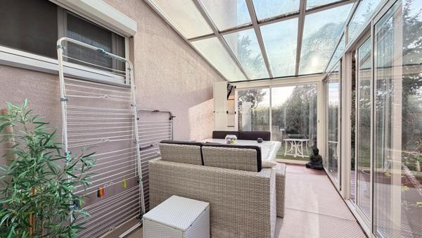 RARE secteur très recherché avec jardinet de 100m2 !