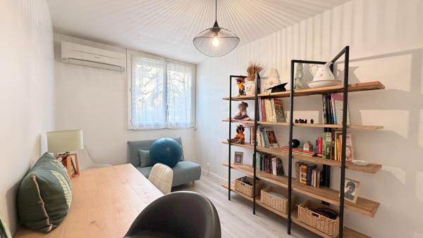 RARE secteur très recherché avec jardinet de 100m2 !