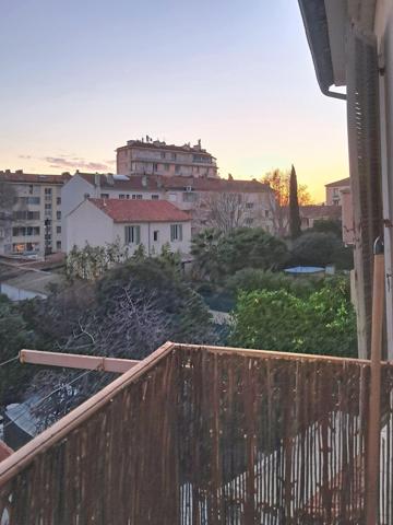 Claret - Charmant T3 en dernier étage