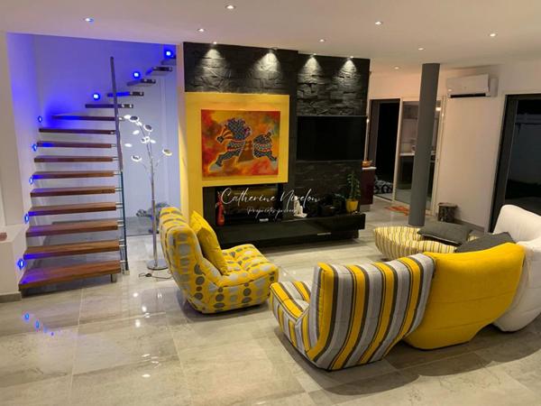 Villa  7 pièce(s) 200 m2