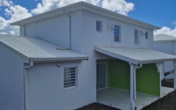 Maison à louer    4 pièces •  Le Diamant