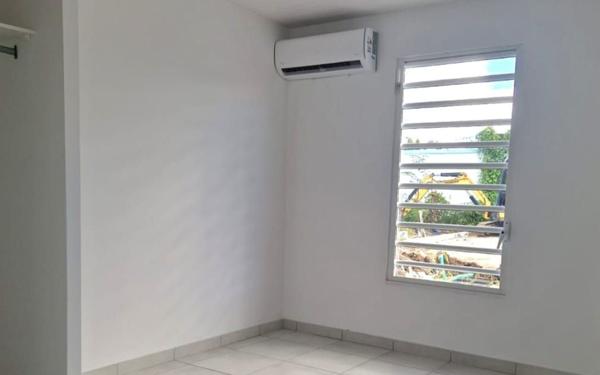 Maison à louer    4 pièces •  Le Diamant