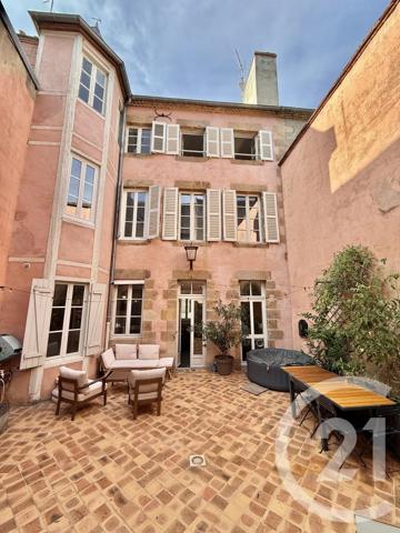 Maison à vendre  8 pièces - 191,90 m 2   MOULINS  - 03