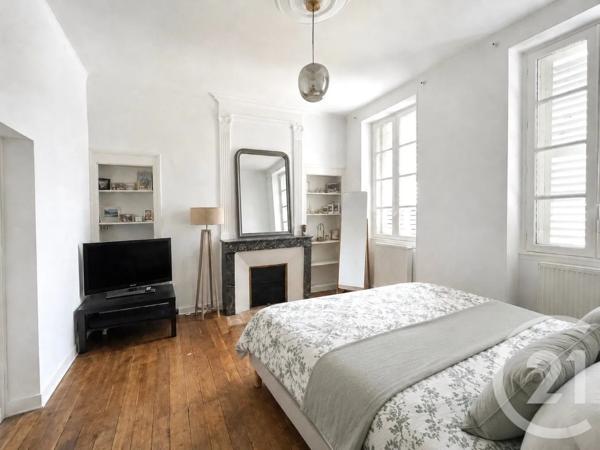 Maison à vendre  8 pièces - 191,90 m 2   MOULINS  - 03