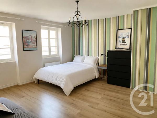 Maison à vendre  8 pièces - 191,90 m 2   MOULINS  - 03