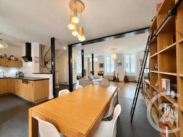 Maison à vendre  8 pièces - 191,90 m 2   MOULINS  - 03