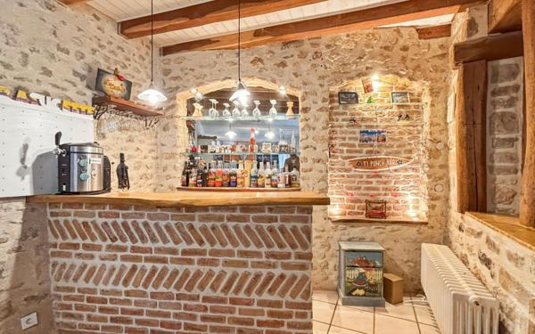 Maison à vendre    9 pièces • 225,35 m2 Morigny-Champigny