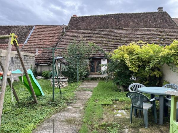 Vente / Maison de village à Romilly-sur-Seine (10100)