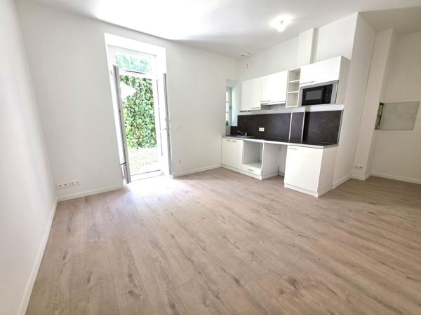 Appartement
                                                                                                                                                                                                                                                                                                                        3 pièce(s)                                                                                                                                                                                                          2 chambre(s)                                                                                                                                                                                                          54  m²