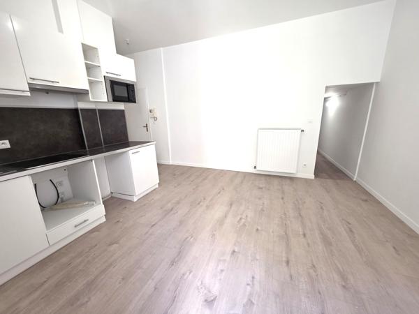 Appartement
                                                                                                                                                                                                                                                                                                                        3 pièce(s)                                                                                                                                                                                                          2 chambre(s)                                                                                                                                                                                                          54  m²