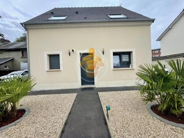 Vente                                                      Maison
                        
                     5 pièces                      110 m2                     à Tergnier