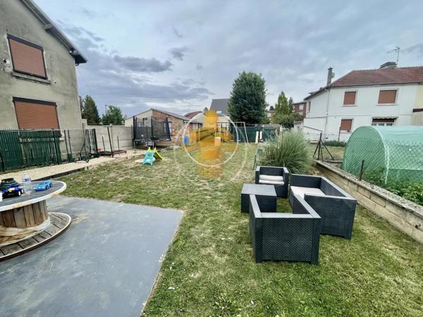 Vente                                                      Maison
                        
                     5 pièces                      110 m2                     à Tergnier