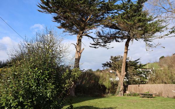 Immeuble à vendre    13 pièces •  Douarnenez