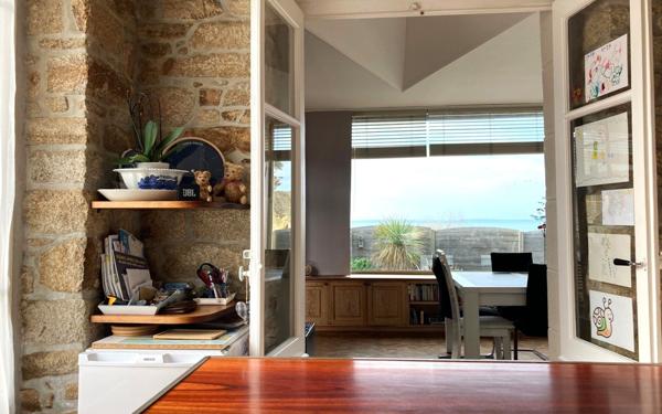 Immeuble à vendre    13 pièces •  Douarnenez