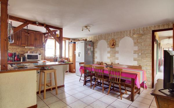 Maison à vendre    3 pièces • 88,48 m2 Saint-Martin-la-Plaine