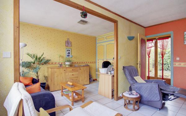 Maison à vendre    3 pièces • 88,48 m2 Saint-Martin-la-Plaine