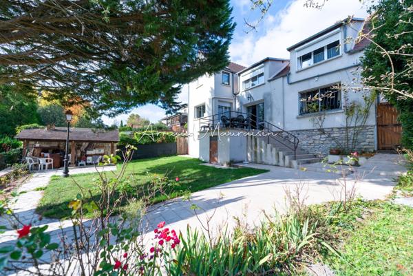 Charme de l'ancien au coeur de Montgresin !