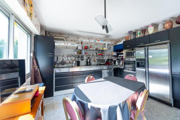 Charme de l'ancien au coeur de Montgresin !