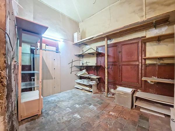 Millau (12100) LOCAL COMMERCIAL HYPER CENTRE - VENDU LIBRE DE TOUTE OCCUPATION