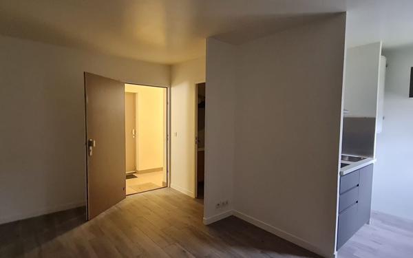 Appartement à louer    1 pièce • 24 m2 Dourdan