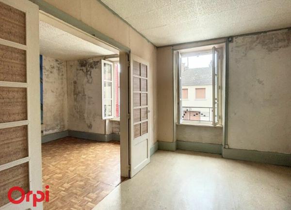 Maison à vendre    4 pièces •  Bézenet