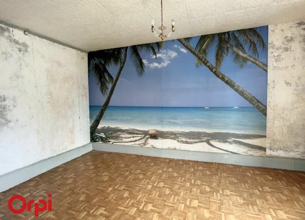 Maison à vendre    4 pièces •  Bézenet