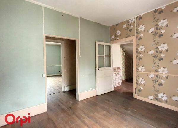 Maison à vendre    4 pièces •  Bézenet