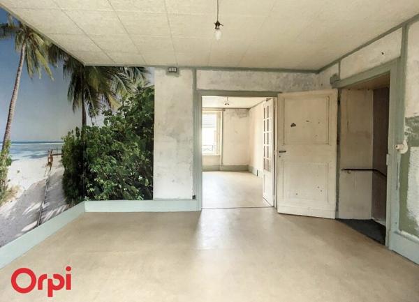 Maison à vendre    4 pièces •  Bézenet