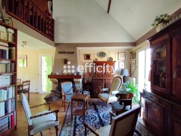 Maison 6 pièces - 132 m² Exclusivité efficity