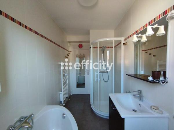 Maison 6 pièces - 132 m² Exclusivité efficity