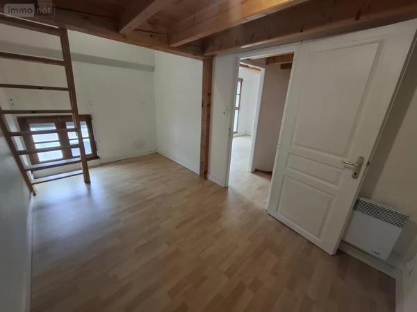 Achat - Appartement Saintes 17100 4 pièces 96 m 2 112 m 2