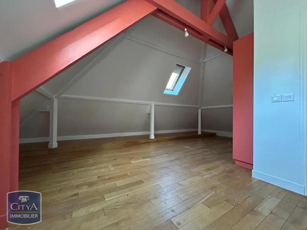 Maison à louer 6 pièces 150.23m²