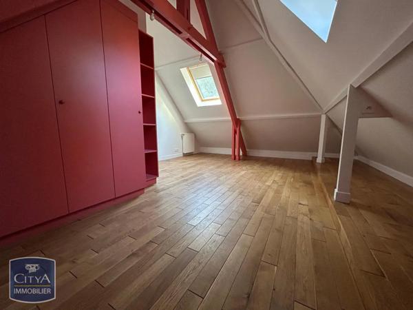 Maison à louer 6 pièces 150.23m²