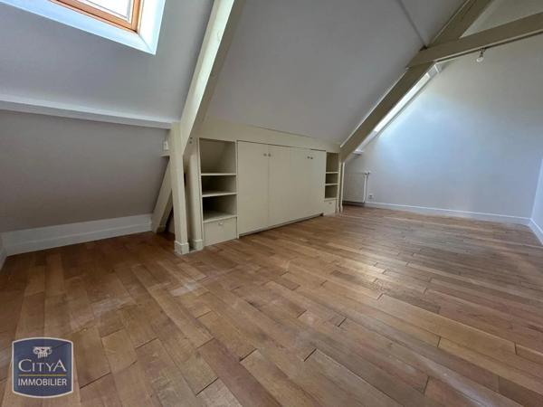 Maison à louer 6 pièces 150.23m²