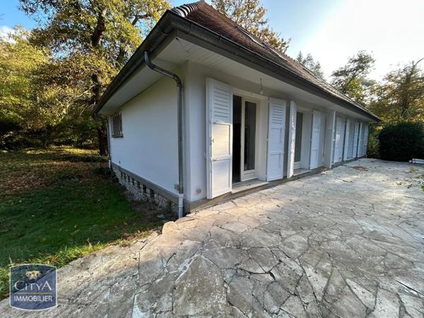 Maison à louer 6 pièces 150.23m²