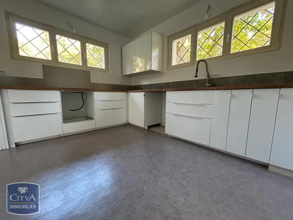 Maison à louer 6 pièces 150.23m²