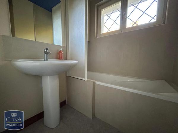 Maison à louer 6 pièces 150.23m²