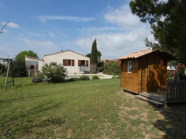 Villa plain pied 114m² 4 chambres sur terrain arboré de 1398m² avec piscine 9x5