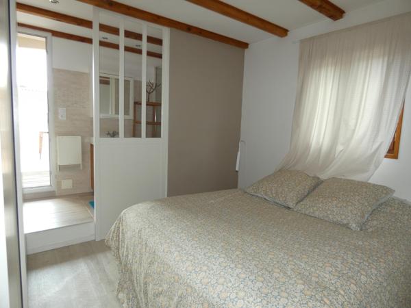 Villa plain pied 114m² 4 chambres sur terrain arboré de 1398m² avec piscine 9x5