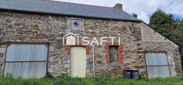 Corps de ferme à rénover sans vis à vis.