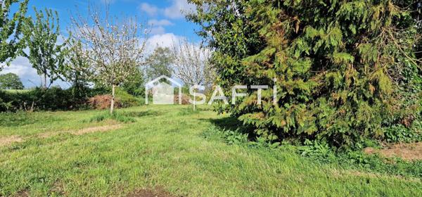 Corps de ferme à rénover sans vis à vis.