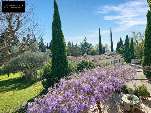 Salon-de-Provence (13300) Deux habitations + dépendances - 310 m² sur 3 570 m² – Fort potentiel