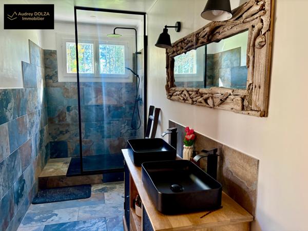 Salon-de-Provence (13300) Deux habitations + dépendances - 310 m² sur 3 570 m² – Fort potentiel