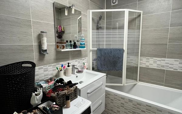 Appartement à vendre    4 pièces • 84 m2 Villeurbanne