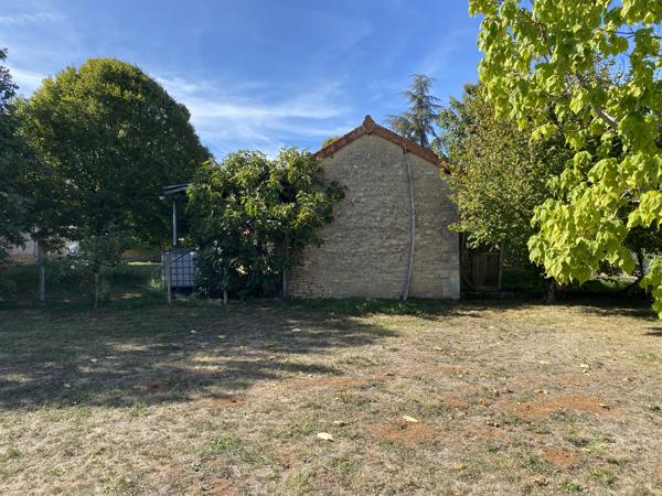 Maison à vendre à Javerlhac-et-la-Chapelle-Saint-Robert (24300) - Dordogne