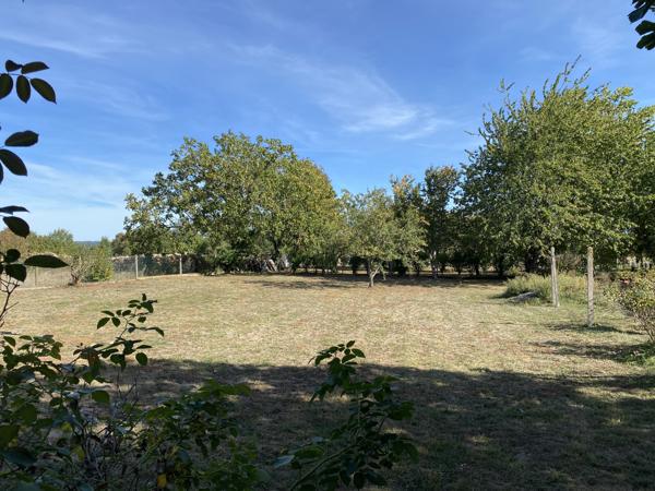 Maison à vendre à Javerlhac-et-la-Chapelle-Saint-Robert (24300) - Dordogne