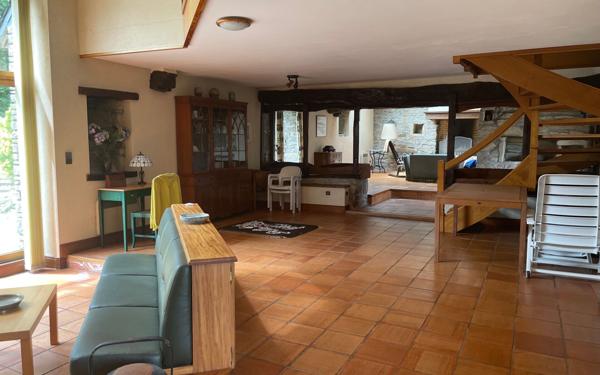Maison à vendre    5 pièces • 300 m2 Surzur