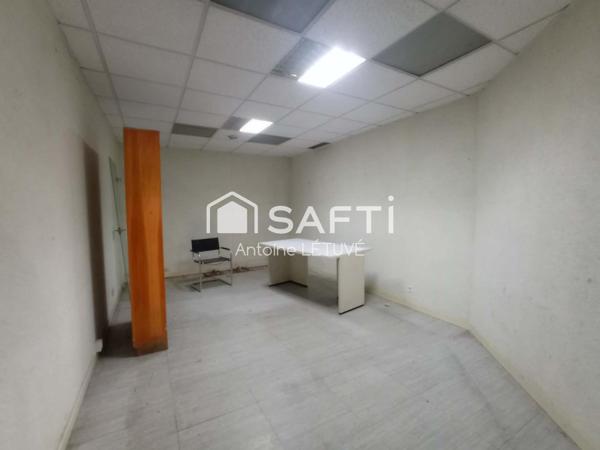 Locaux commerciaux de 352 m² en 2 espaces distincts